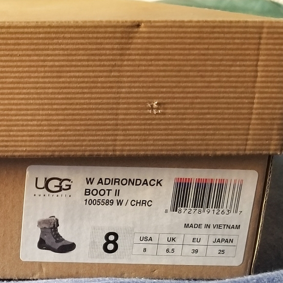 UGG W Adirondack Boot II - Picture 4 of 6